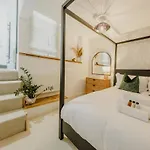 The Trelawney Hideaway Будинок відпочинку Бристоль