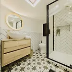 The Trelawney Hideaway Бристоль