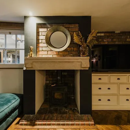 بيت للعطل The Trelawney Hideaway *