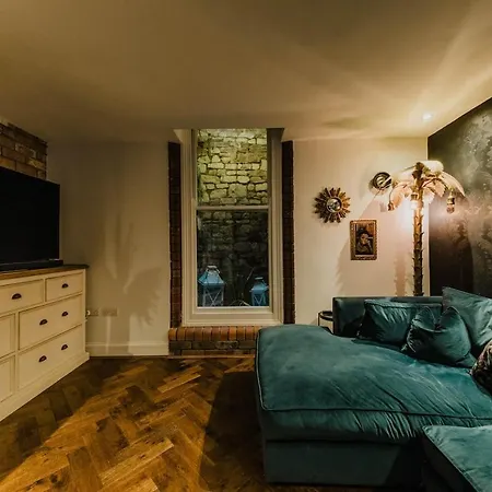 The Trelawney Hideaway *