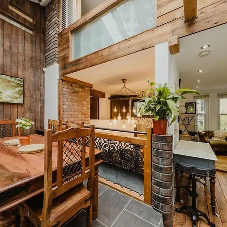 The Trelawney Hideaway 度假居 *