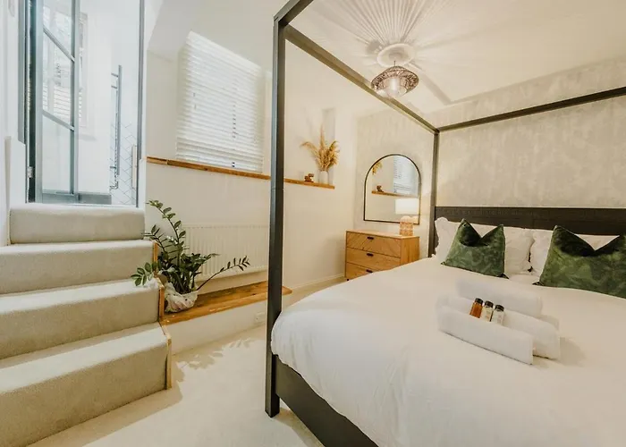 The Trelawney Hideaway Holiday home Bristol